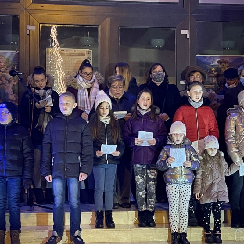 Betlehemi szárnyas oltárt nyitottunk 31